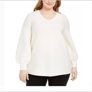Alfani women’s plus ottoman off white v neck, balloon sleeves, stitch sweater.
